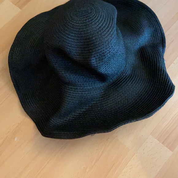 Peter Grimm - Picture 2 of 8